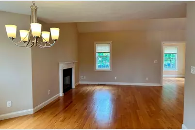 87 Dancause Rd, Lowell, MA 01852 - Photo 8
