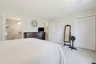 204 Laurelwood Dr, Hopedale, MA 01747 - Photo 24