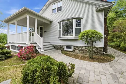 18 Maple St, Auburn, MA 01501 - Photo 2