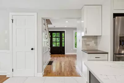 218 Hollis St, Holliston, MA 01746 - Photo 10