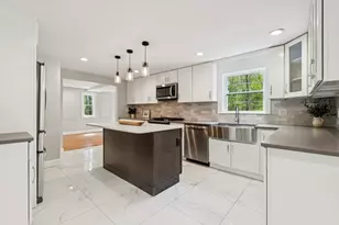 218 Hollis St, Holliston, MA 01746 - Photo 6