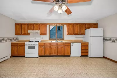 1470 Varnum Ave, Lowell, MA 01854 - Photo 4
