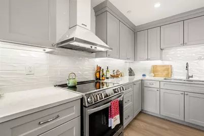 1 Seal Harbor Rd #300, Winthrop, MA 02152 - Photo 2