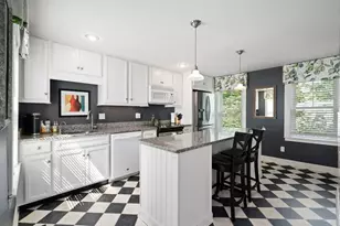 4 Olive St, Newburyport, MA 01950 - Photo 6