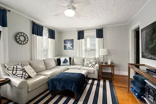 4 Olive St, Newburyport, MA 01950 - Photo 10