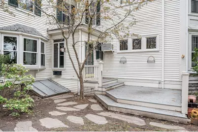 16 Quincy St, Methuen, MA 01844 - Photo 36