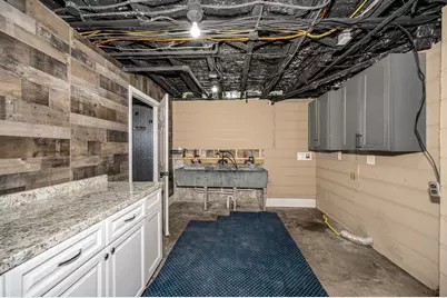 16 Quincy St, Methuen, MA 01844 - Photo 40