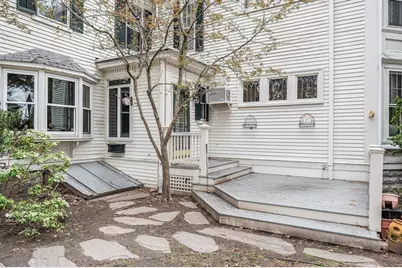 16 Quincy St, Methuen, MA 01844 - Photo 36