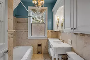 16 Quincy St, Methuen, MA 01844 - Photo 10