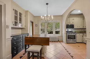 16 Quincy St, Methuen, MA 01844 - Photo 12