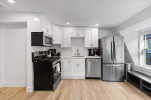 6 Goodwin Pl, Boston, MA 02114 - Photo 10