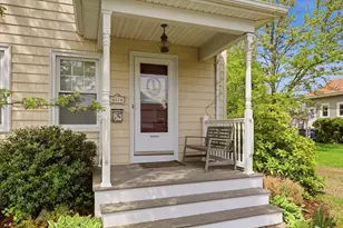 17 Buttonwood St, New Bedford, MA 02740 - Photo 2