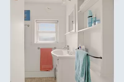 17 Buttonwood St, New Bedford, MA 02740 - Photo 24