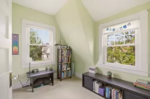 17 Buttonwood St, New Bedford, MA 02740 - Photo 20