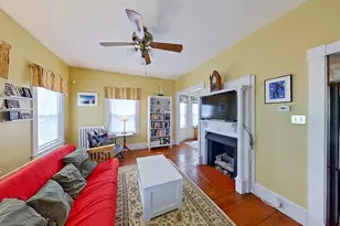 17 Buttonwood St, New Bedford, MA 02740 - Photo 4