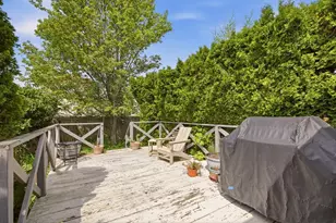 17 Buttonwood St, New Bedford, MA 02740 - Photo 16