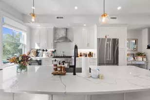342 W 3rd St, Boston, MA 02127 - Photo 8