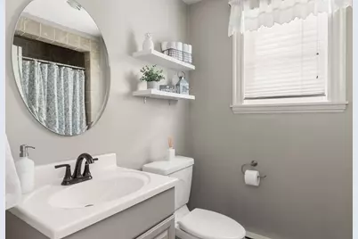 16 Thorndike St, Peabody, MA 01960 - Photo 20