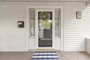 16 Thorndike St, Peabody, MA 01960 - Photo 6