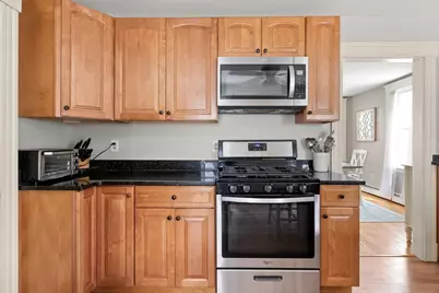 16 Thorndike St, Peabody, MA 01960 - Photo 18