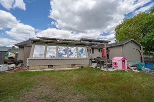 14 Ludlow St, Acushnet, MA 02743 - Photo 28