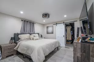 14 Ludlow St, Acushnet, MA 02743 - Photo 12