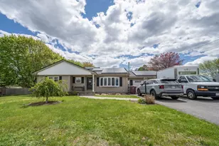 14 Ludlow St, Acushnet, MA 02743 - Photo 1