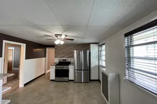 25 Hanover St, Malden, MA 02148 - Photo 6
