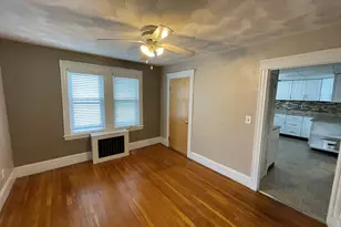 25 Hanover St, Malden, MA 02148 - Photo 8