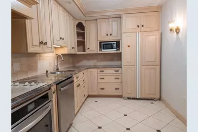 2500 Mystic Valley Parkway #303, Medford, MA 02155 - Photo 2