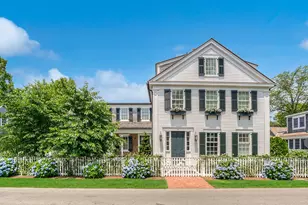 56 N Summer St, Edgartown, MA 02539 - Photo 2