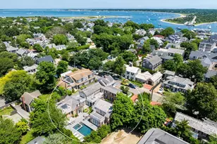 56 N Summer St, Edgartown, MA 02539 - Photo 4