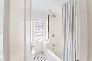 18 Maple St, Watertown, MA 02472 - Photo 14