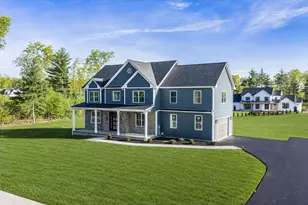 14 Balsam Hl Rd, Ludlow, MA 01056 - Photo 2
