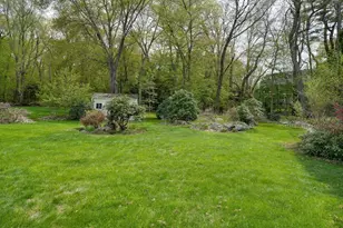 7 Parliament Ln, Woburn, MA 01801 - Photo 32