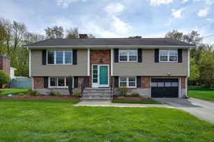 7 Parliament Ln, Woburn, MA 01801 - Photo 1