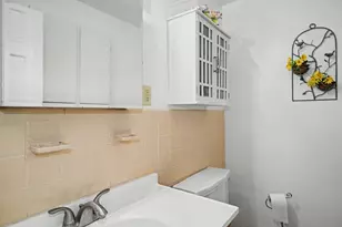 7 Parliament Ln, Woburn, MA 01801 - Photo 16