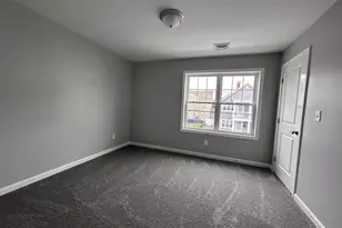 109 St Marys St, Fall River, MA 02720 - Photo 18