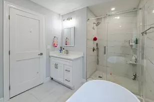615 Norfolk St, Holliston, MA 01746 - Photo 32