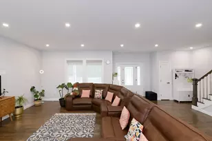615 Norfolk St, Holliston, MA 01746 - Photo 20