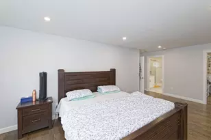 615 Norfolk St, Holliston, MA 01746 - Photo 14