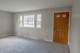 28 Lafayette St, Amesbury, MA 01913 - Photo 18