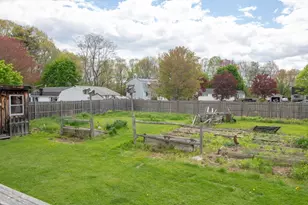28 Lafayette St, Amesbury, MA 01913 - Photo 10