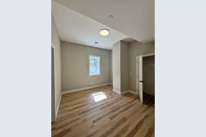 605 Millbury St, Worcester, MA 01604 - Photo 30