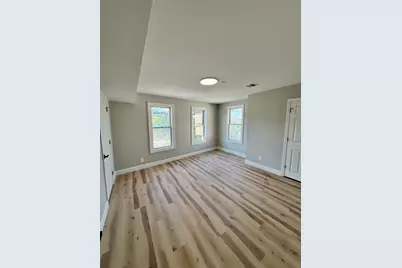 605 Millbury St, Worcester, MA 01604 - Photo 24