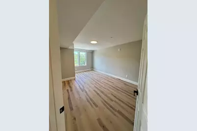 605 Millbury St, Worcester, MA 01604 - Photo 16