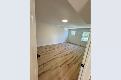 605 Millbury St, Worcester, MA 01604 - Photo 12