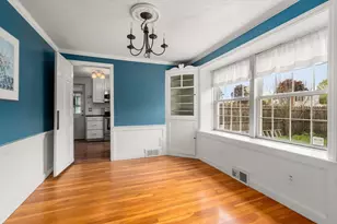 39 Pleasant St, Holyoke, MA 01040 - Photo 10