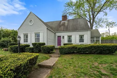 39 Pleasant St, Holyoke, MA 01040 - Photo 28