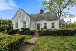 39 Pleasant St, Holyoke, MA 01040 - Photo 28